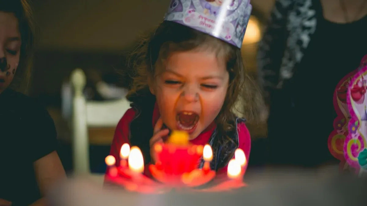 jeux anniversaire enfant — Jeux anniversaire enfant : goûter anniversaire simple